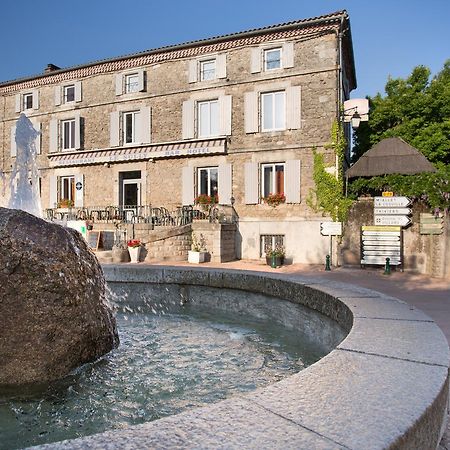 Hotel Restaurant Le Sully Saint-Saud-Lacoussiere Luaran gambar