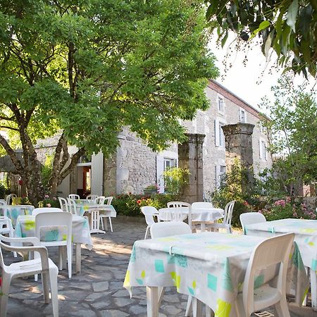 Hotel Restaurant Le Sully Saint-Saud-Lacoussiere Luaran gambar